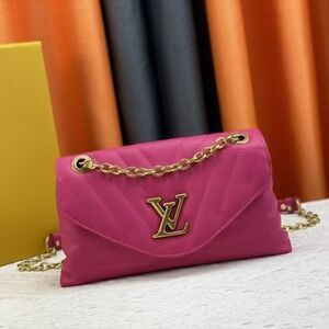 Louis Vuitton NEW WAVE CHAIN BAG MM